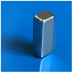 Неодимовый магнит 15х6х5 мм, N38