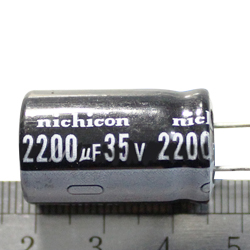 Электролитический конденсатор 2200 мкФ 35 V