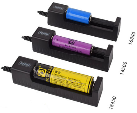 Зарядка для цилиндрических Li-Ion аккумуляторов от USB